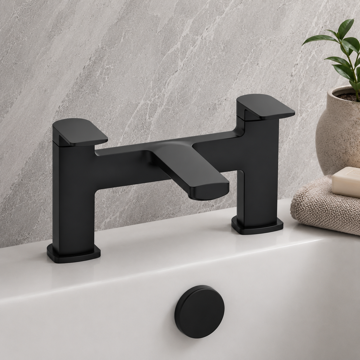 Noa Matt Black Bath Filler Tap